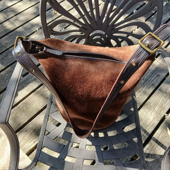 Coach Berkeley Reverse Suede Duffle Sac, Mahogany! - Picture 5 of 9